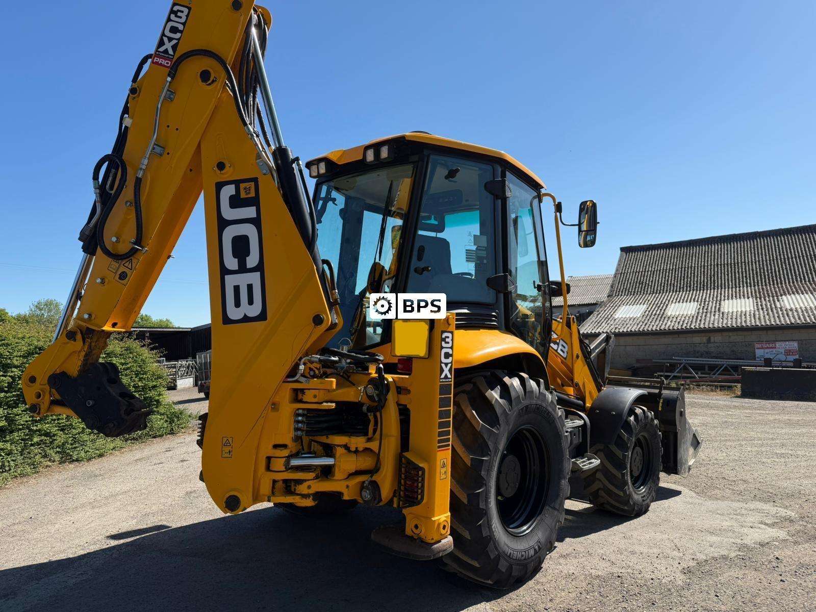 JCB 3CX Sitemaster Pro - Image 9