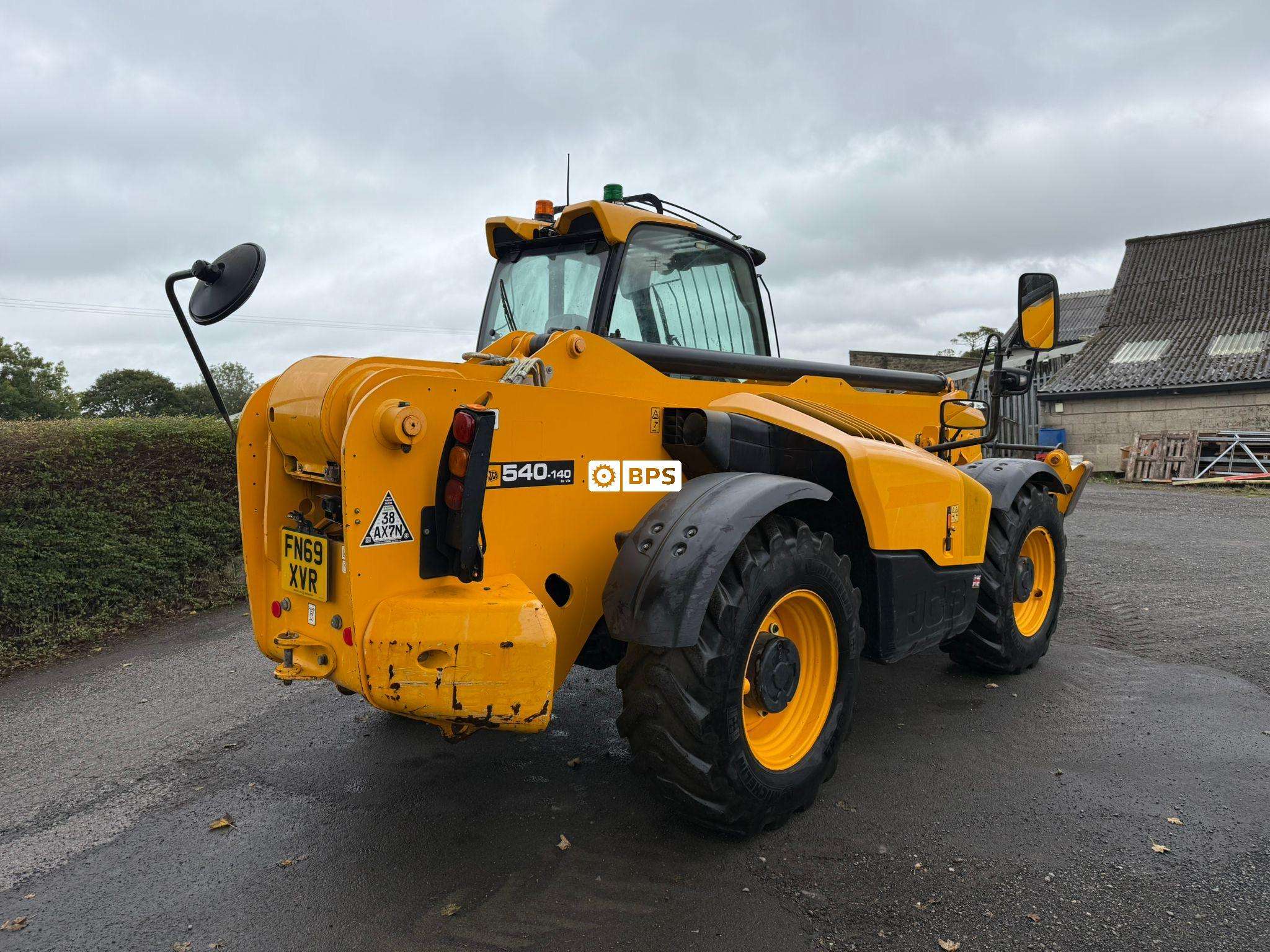 JCB 540-140 Hi-Viz - Image 6