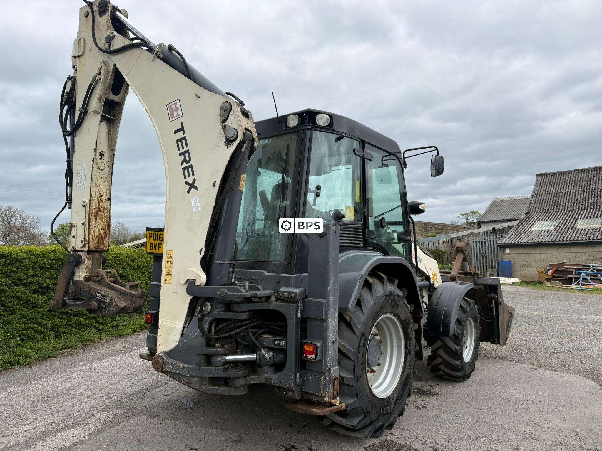 Terex TLB 890 - Image 2