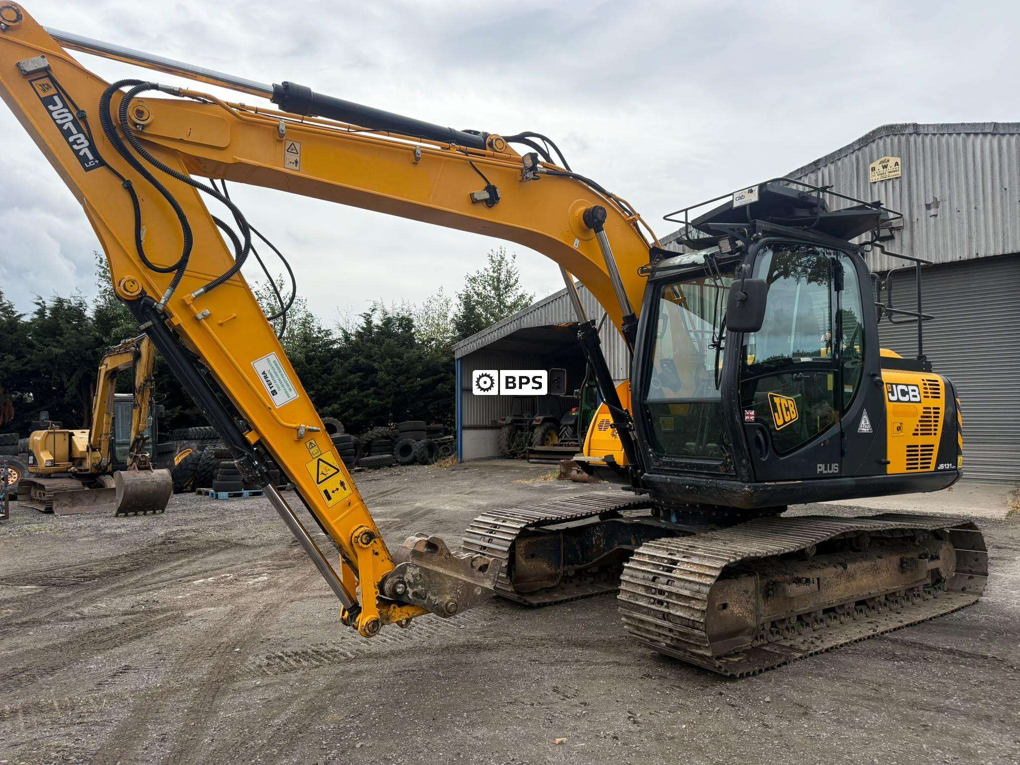JCB JS131 LC Plus - Image 4