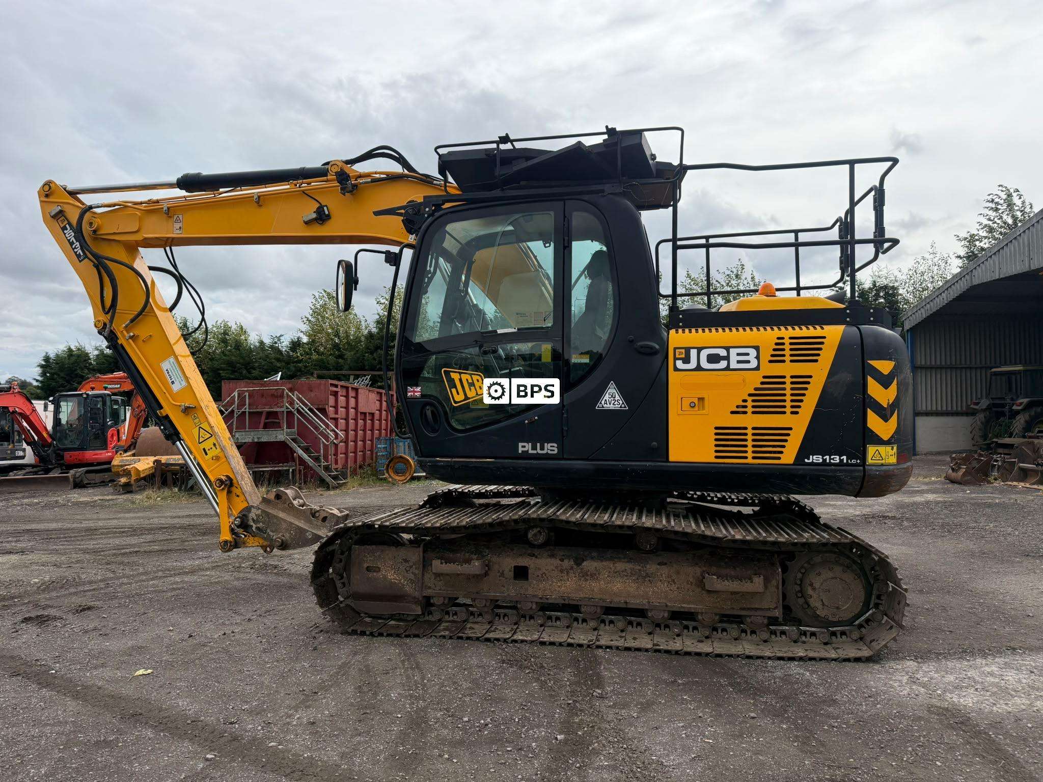 JCB JS131 LC Plus - Image 3